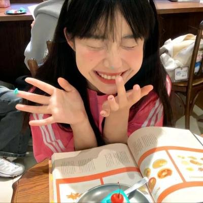 冲破樊笼走彩凤